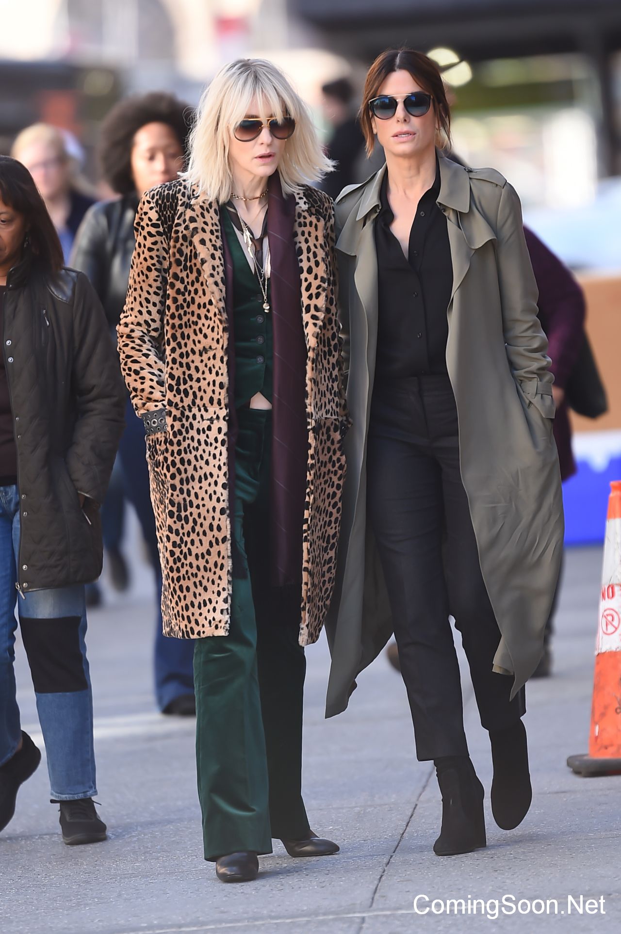 NEW YORK, NY - OCTOBER 24:  Actresses Cate Blanchett and Sandra Bullock (L) are seen on the set of "Ocean's Eight" on October 24, 2016 in New York City.  (Photo by Raymond Hall/GC Images)